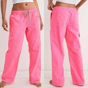 Aerie Baggy Cargo Skater Pants in Coral Sun Pink. Women’s XS